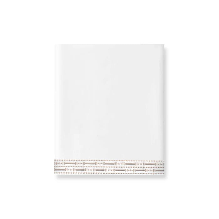 MEMÓRIA Sheet Set with embroidered hem and pillowcase edges in cotton