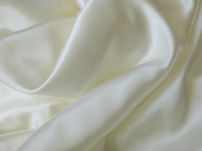 Maria Fitted Sheet – Pure Mulberry Silk Comfort