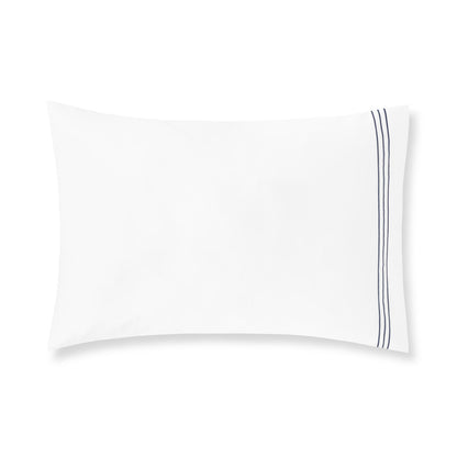 Alvorada Sham Pair in soft cotton with elegant satin-stitched edge