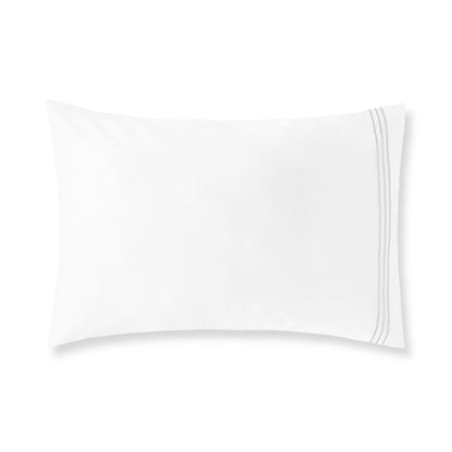 Alvorada Sham Pair in soft cotton with elegant satin-stitched edge