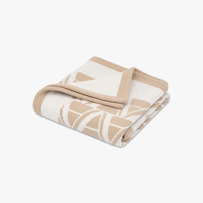 Ama merino wool throw blanket with modern geometric pattern