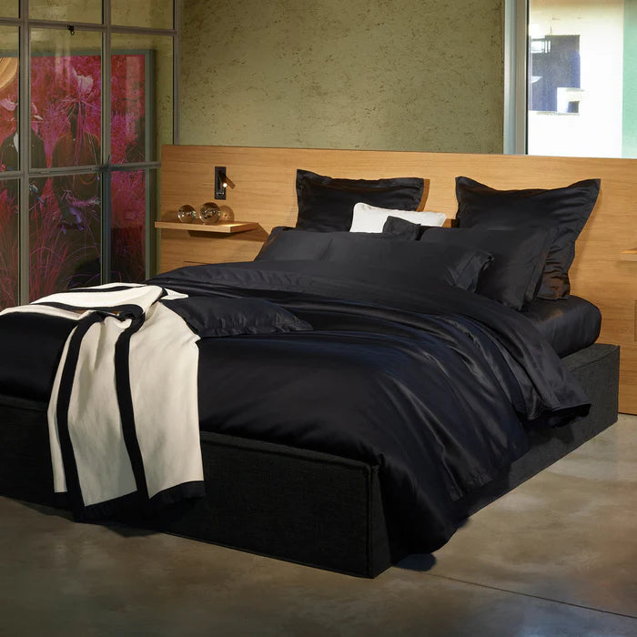 Caviar Duvet Cover Set in 600TC Egyptian Cotton with hemstitch detailing