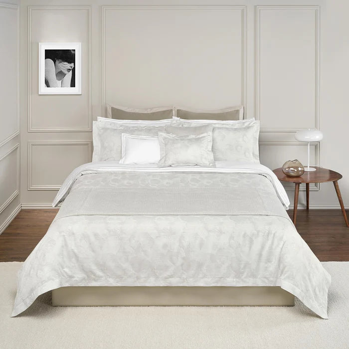 Cristal cotton silk jacquard Euro sham with peacock feather motif