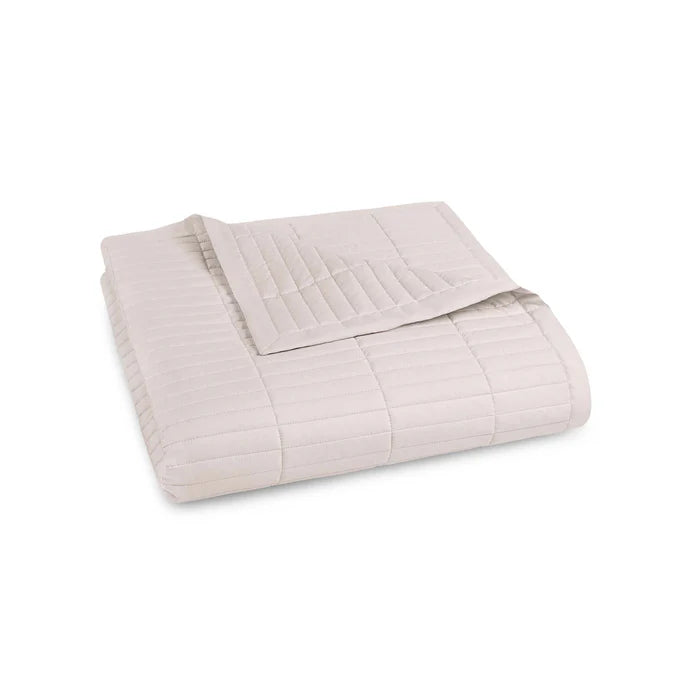Fresco quilted coverlet in Egyptian cotton percale bedding
