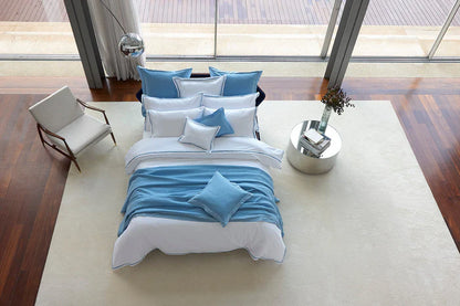 Éden Sham Pair in 750TC Sea Island Cotton with simple stitch detailing