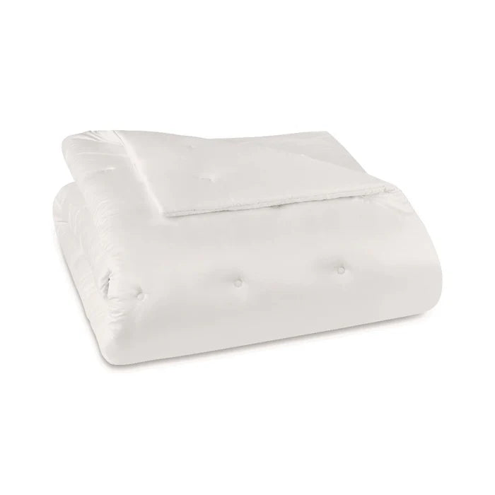 Savia bamboo quilted coverlet with elegant sheen and soft texture