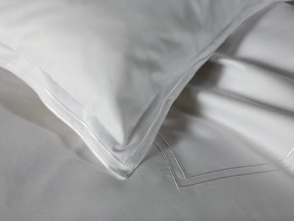 Sereno Sham Pair with double satin stitch – 700TC cotton shams