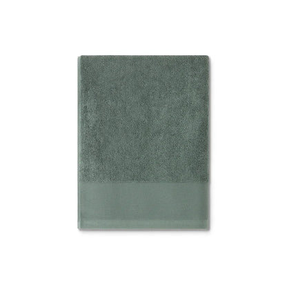 Viana Egyptian cotton towel with decorative classic pattern