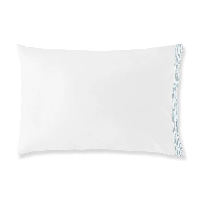 MEMÓRIA Sham Pillowcases Pair with elegant edge embroidery in cotton