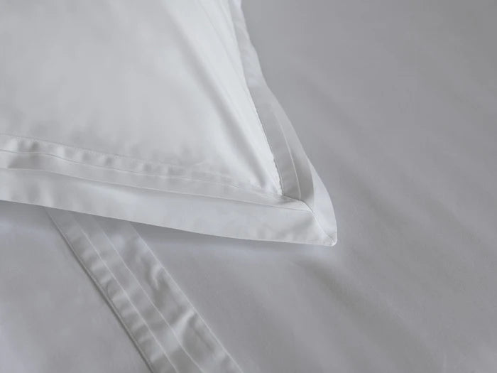 Éden Flat Sheet Set in 750TC Sea Island Cotton with simple stitch
