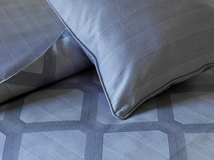 Cidade 300TC cotton jacquard duvet cover with modern urban design