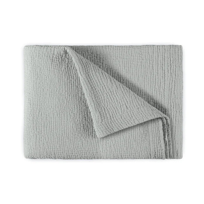 Areia cotton matelassé bedspread with textured woven finish