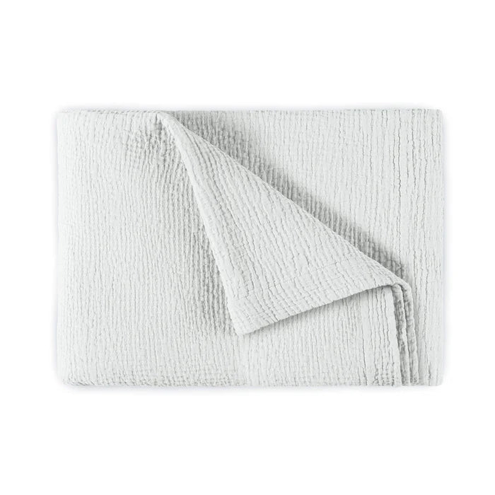Areia cotton matelassé bedspread with textured woven finish