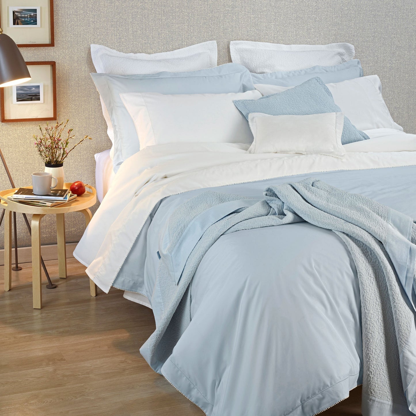 Flora Duvet Cover – Silk‑Blend Hemstitch Percale