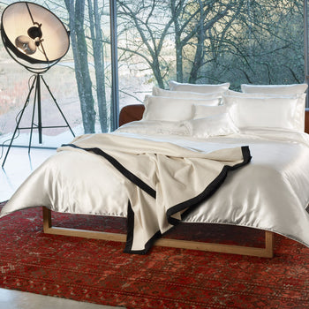Maria Duvet Cover – Pure Mulberry Silk Elegance