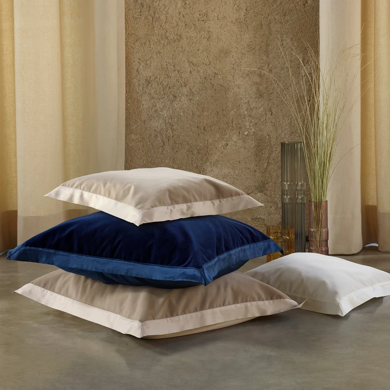 Cirrus cotton velvet Euro sham with Giza 94 sateen border